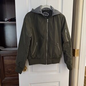Ambiance Olive Green Bomber Jacket Size S EUC